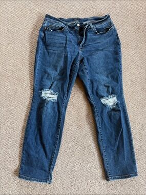 Judy Blue Dark Blue Distressed Boyfriend Jeans